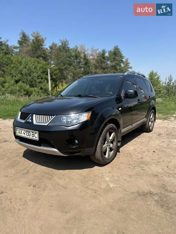 Mitsubishi Outlander (2007)