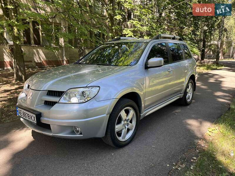 Mitsubishi Outlander (2008)