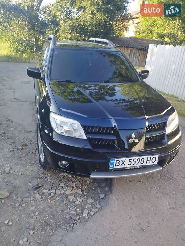 Mitsubishi Outlander (2009)