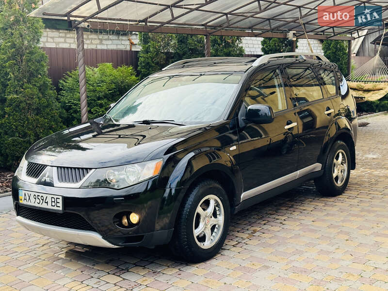 Mitsubishi Outlander (2008)