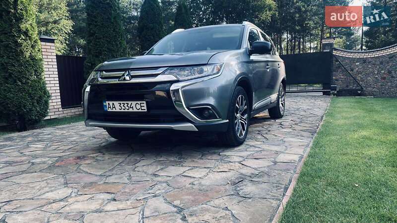 Mitsubishi Outlander (2018)