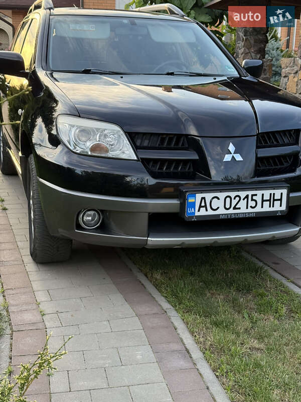 Mitsubishi Outlander (2007)