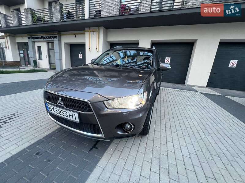 Mitsubishi Outlander (2010)
