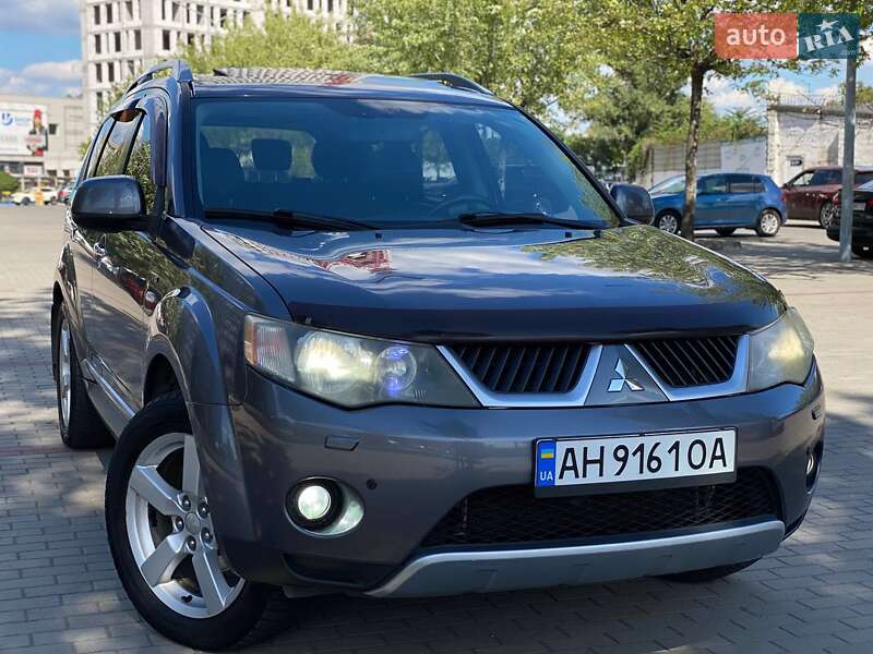 Mitsubishi Outlander (2009)