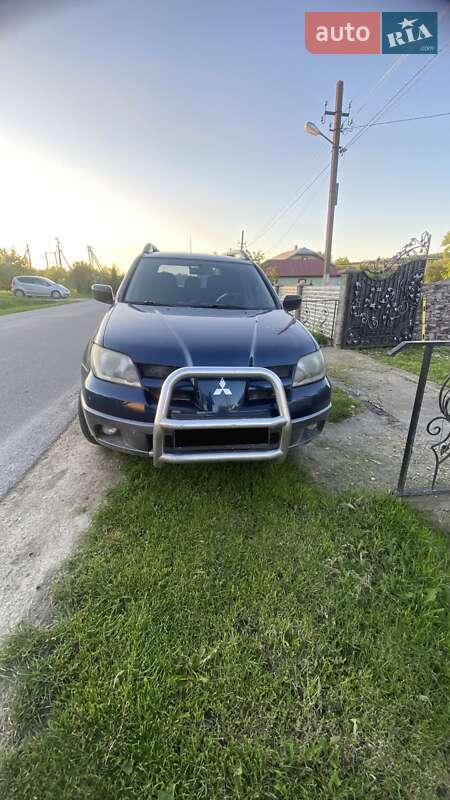 Mitsubishi Outlander (2004)