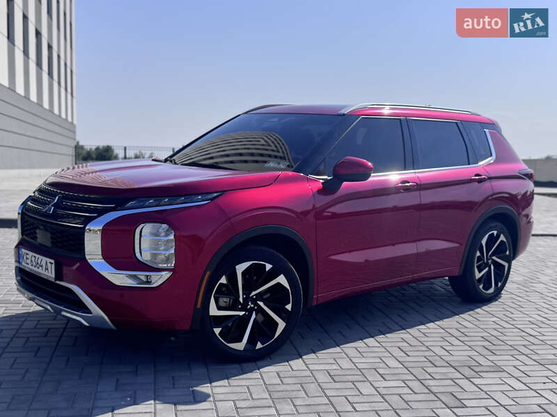 Mitsubishi Outlander (2022)
