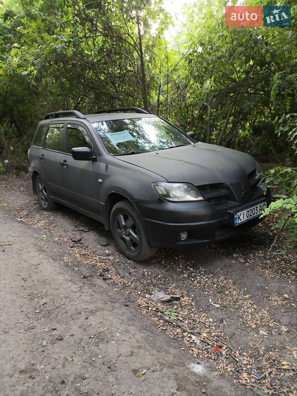 Mitsubishi Outlander (2003)