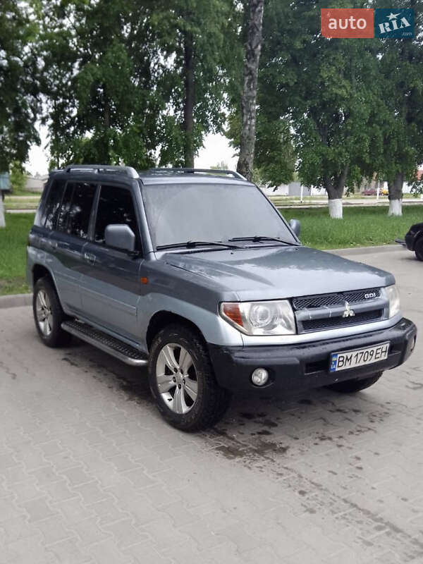 Mitsubishi Pajero pinin (2004)