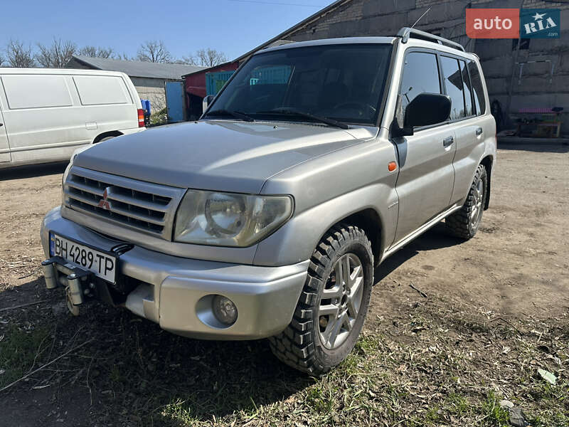 Mitsubishi Pajero pinin (2003)