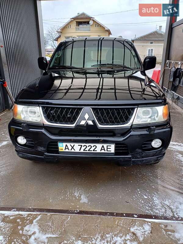 Mitsubishi Pajero sport (2008)