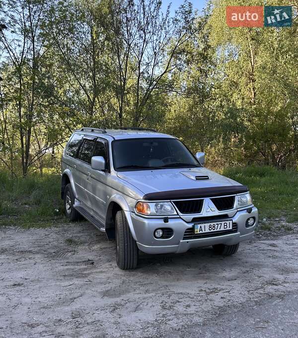 Mitsubishi Pajero sport (2008)