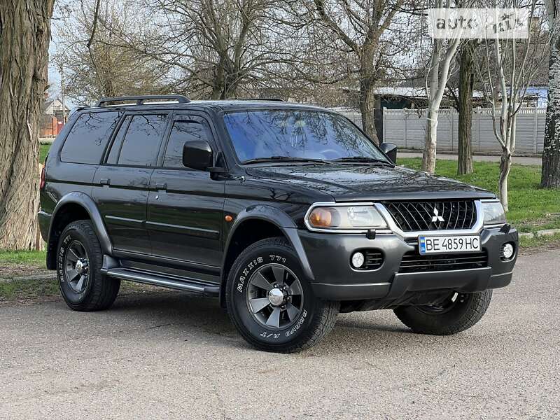 Mitsubishi Pajero sport (2004)