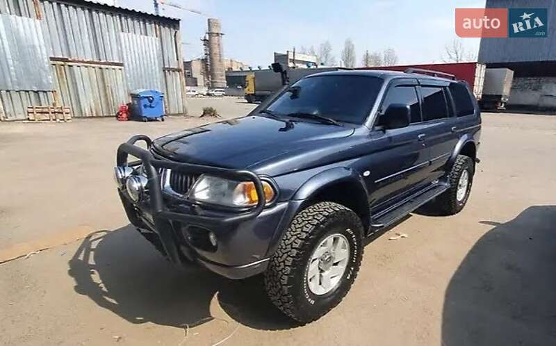 Mitsubishi Pajero sport (2006)