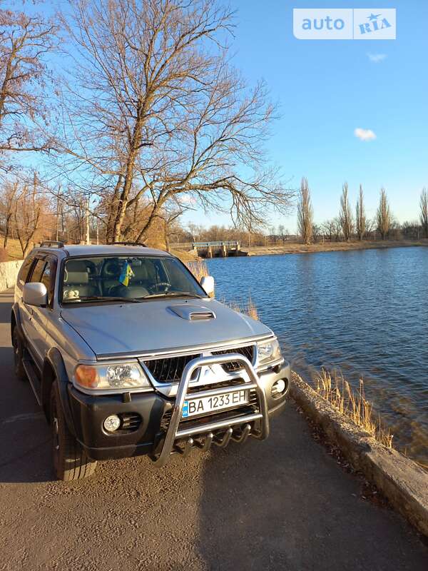 Mitsubishi Pajero sport (2007)