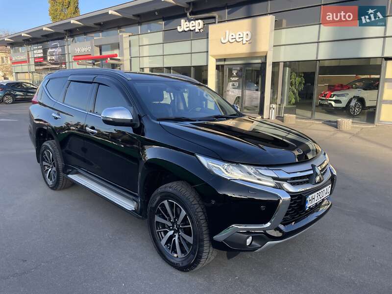 Mitsubishi Pajero sport (2018)