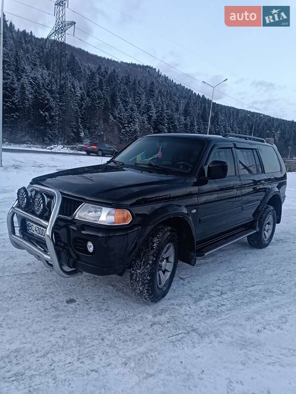 Mitsubishi Pajero sport (2008)