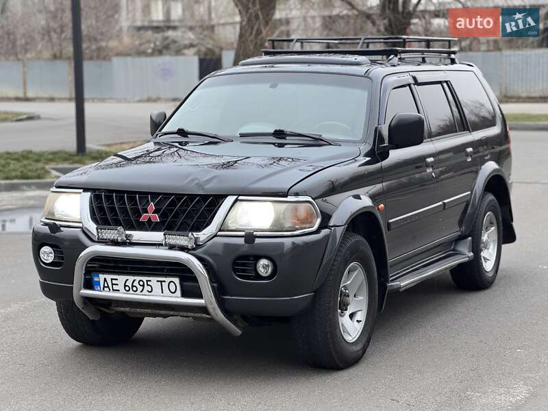 Mitsubishi Pajero sport (2003)