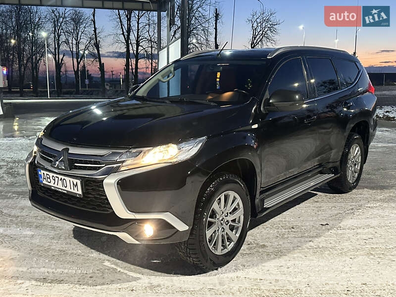 Mitsubishi Pajero sport (2016)