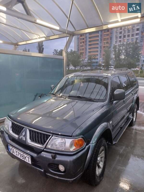 Mitsubishi Pajero sport (2007)