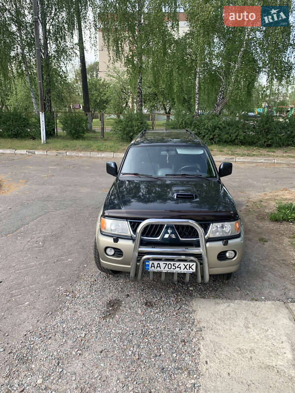 Mitsubishi Pajero sport (2007)