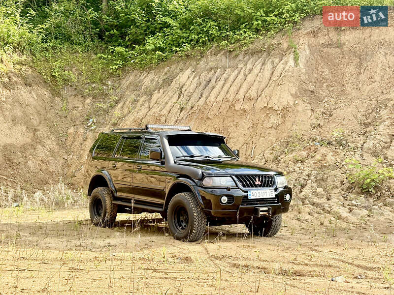 Mitsubishi Pajero sport (2006)