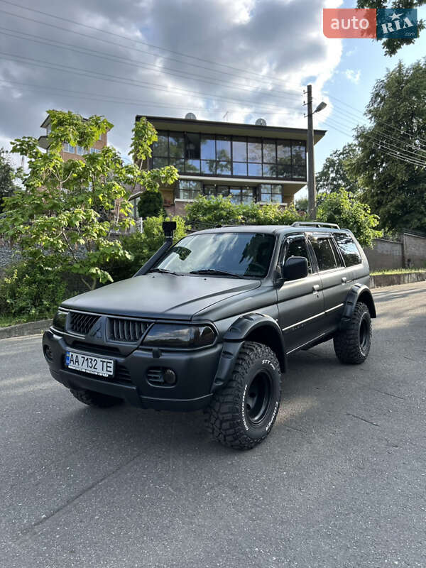 Mitsubishi Pajero sport (2007)