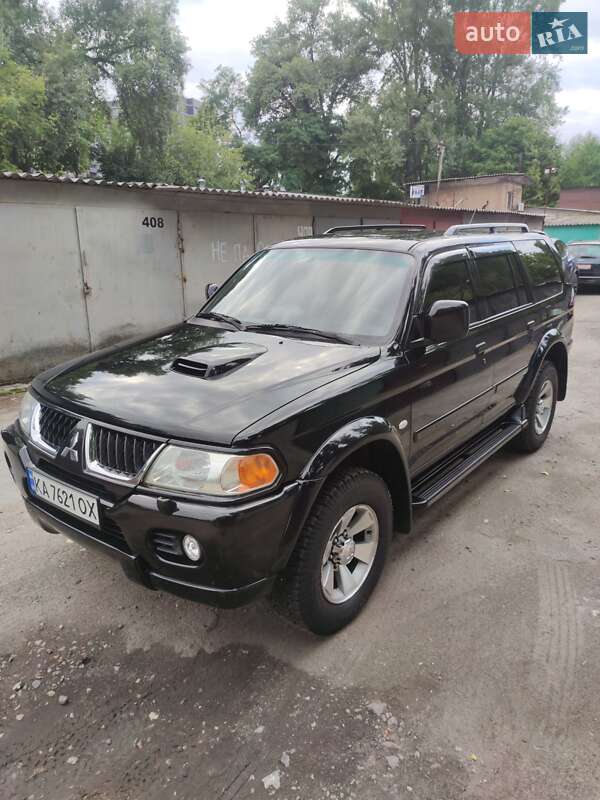 Mitsubishi Pajero sport (2007)