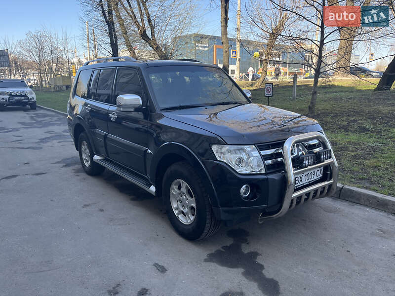 Mitsubishi Pajero wagon (2007)