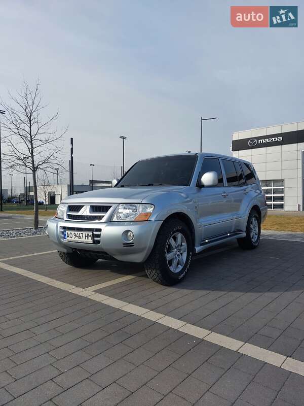 Mitsubishi Pajero (2006)