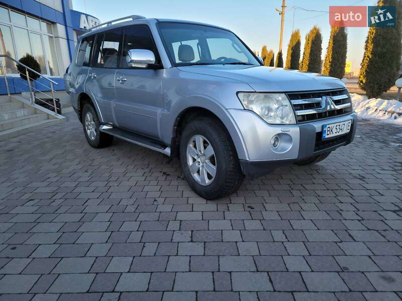 Mitsubishi Pajero (2007)
