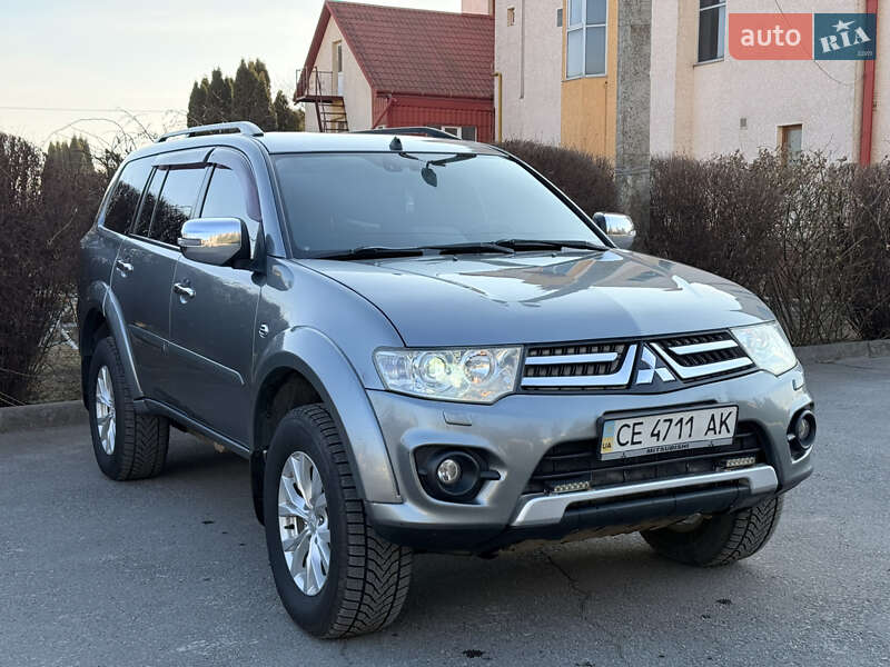 Mitsubishi Pajero (2013)