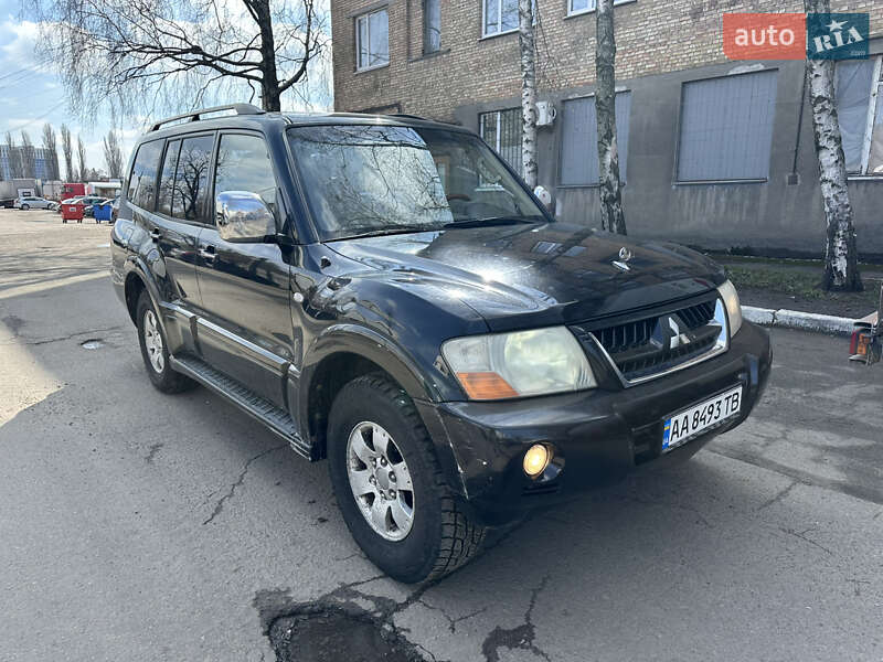 Mitsubishi Pajero (2006)