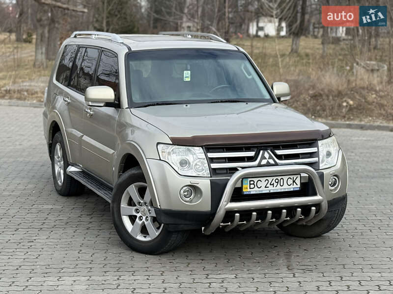 Mitsubishi Pajero (2007)