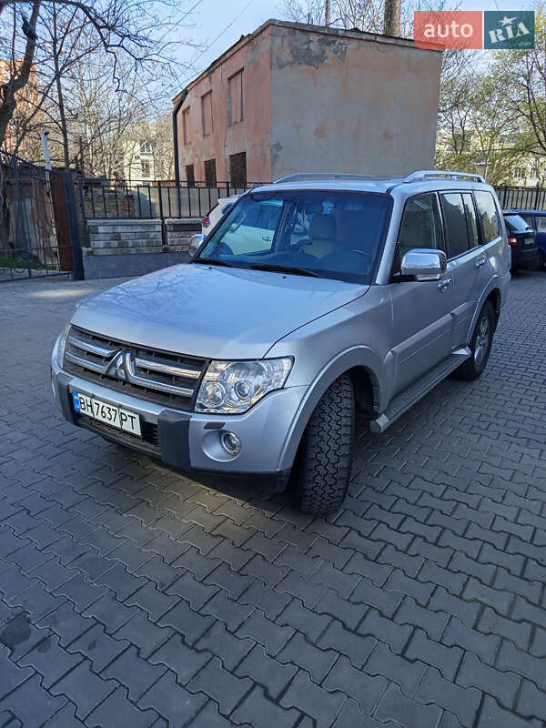 Mitsubishi Pajero (2007)