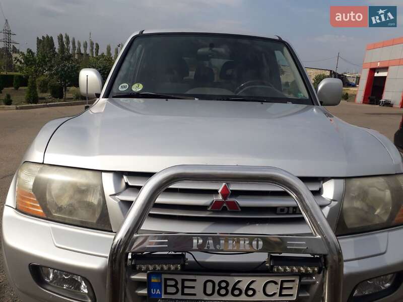Mitsubishi Pajero (2001)