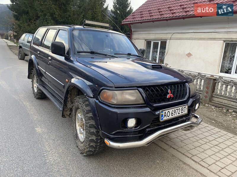 Mitsubishi Pajero (2001)