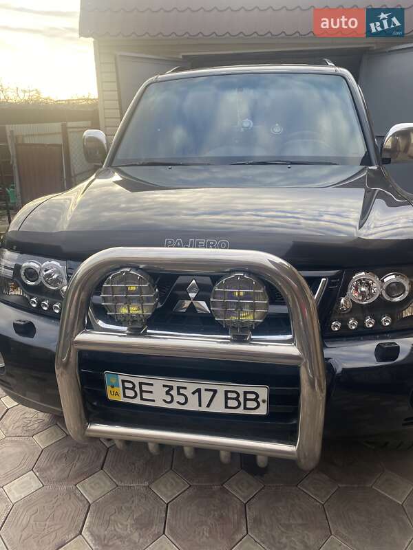 Mitsubishi Pajero (2005)