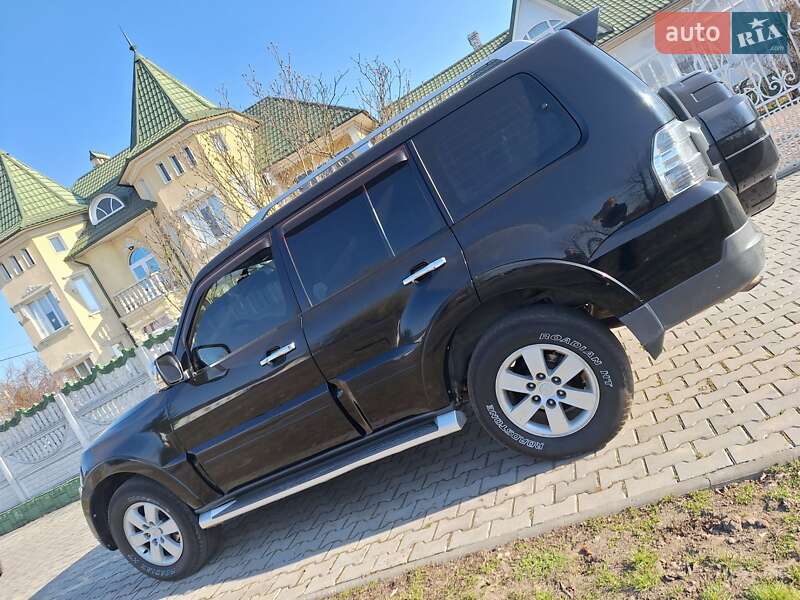 Mitsubishi Pajero (2008)
