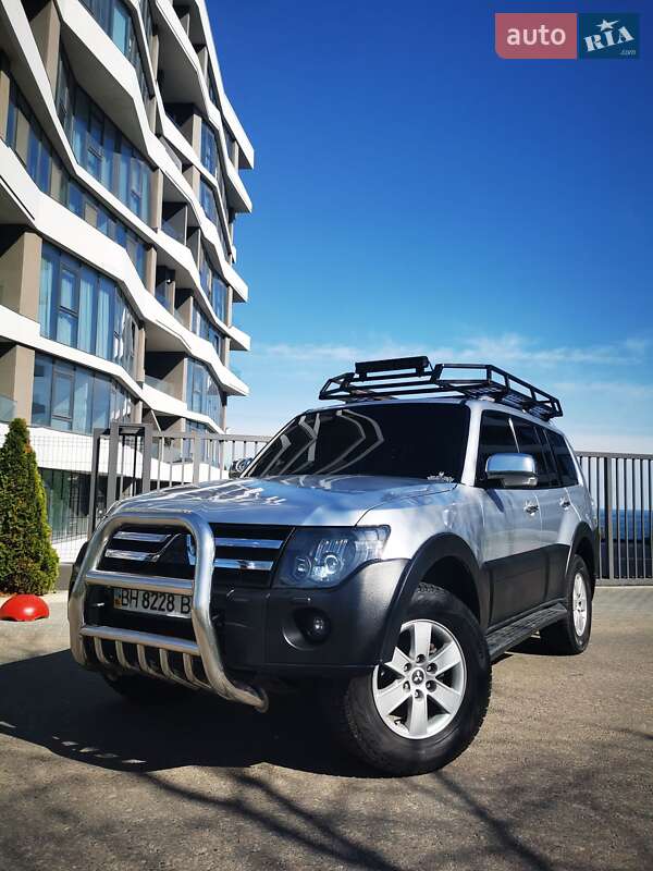 Mitsubishi Pajero (2007)