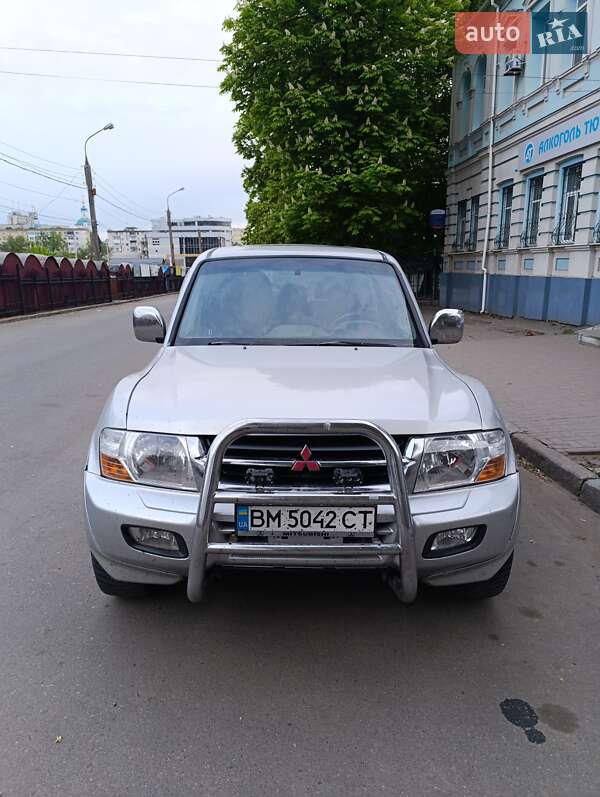 Mitsubishi Pajero (2001)