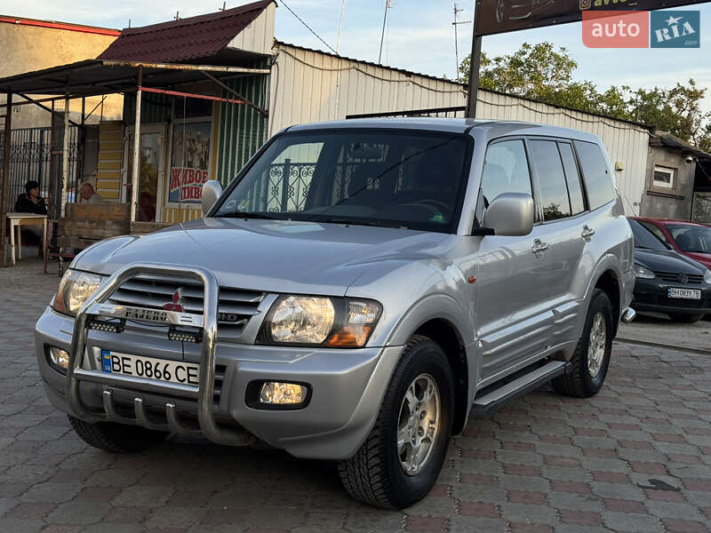 Mitsubishi Pajero (2001)