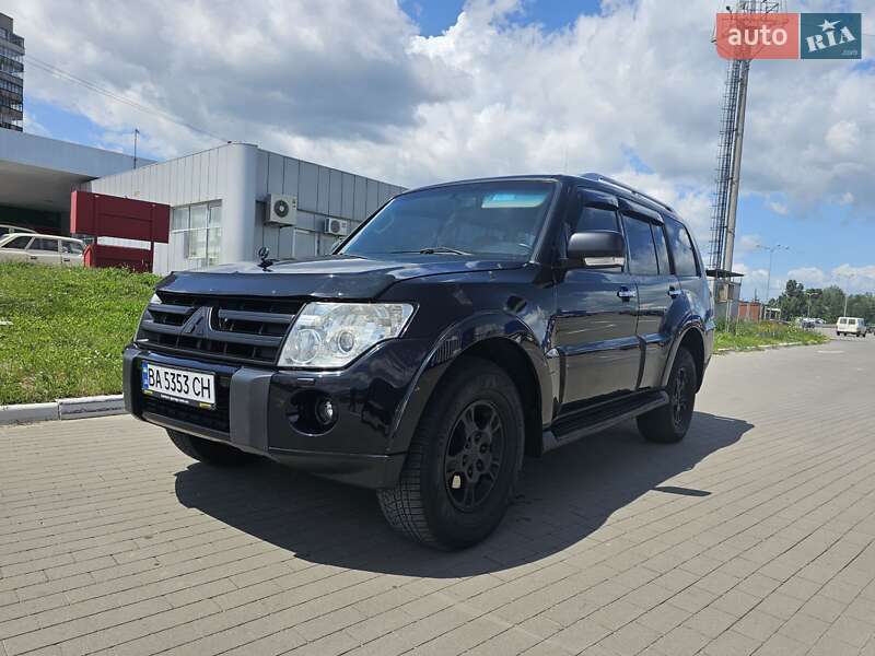Mitsubishi Pajero (2007)