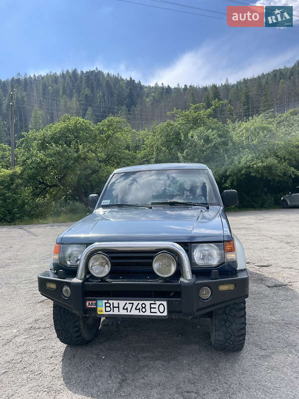 Mitsubishi Pajero (1995)