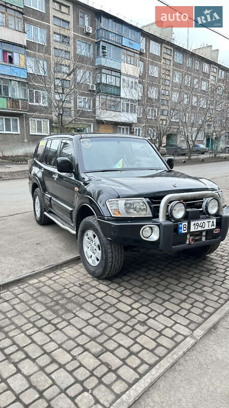 Mitsubishi Pajero (2001)