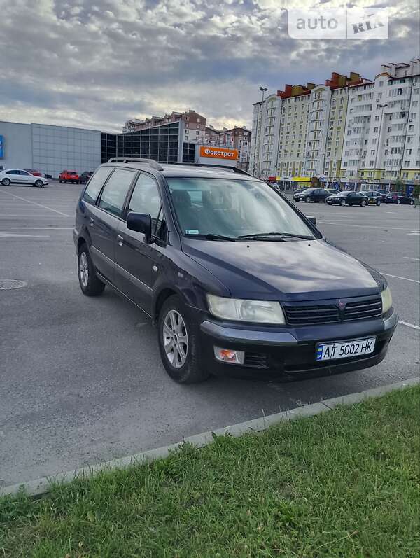 Mitsubishi Space wagon (2002)