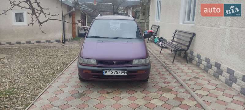 Mitsubishi Space wagon (1993)
