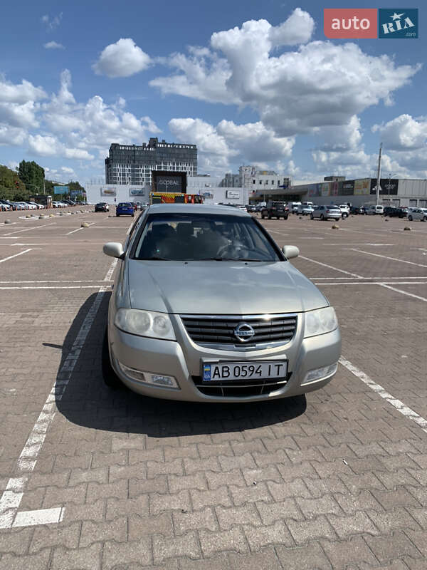 Nissan Almera (2006)