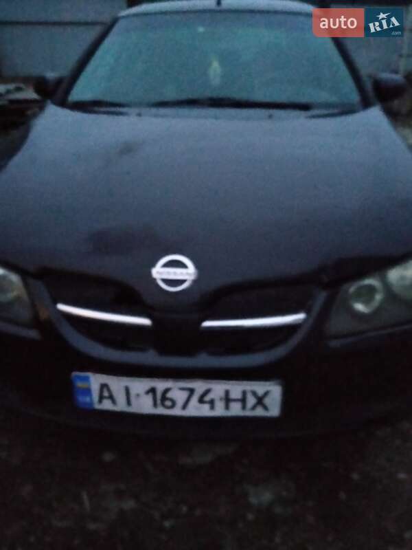 Nissan Almera (2002)
