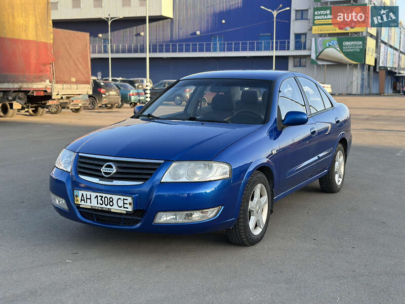 Nissan Almera (2006)