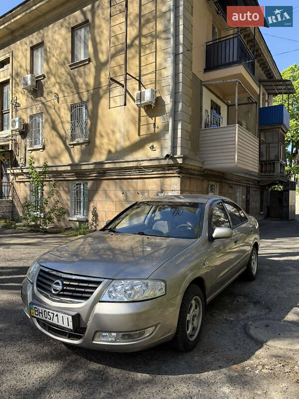 Nissan Almera (2012)